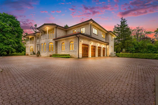 $4,000,000 | 1020 Evergreen Drive, Lake Forest, IL 60045