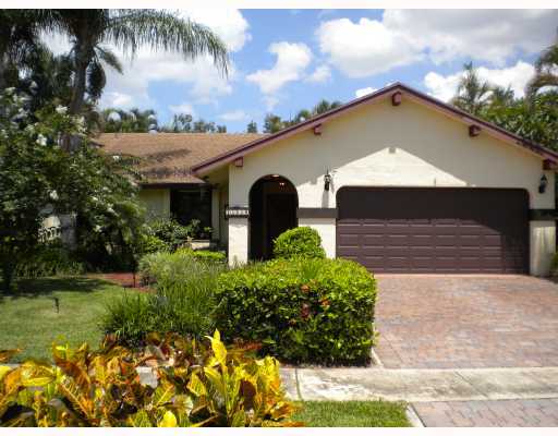 18080 102nd Way South Boca Raton, FL 33498 - Photo 1 of 16 Primary Photo