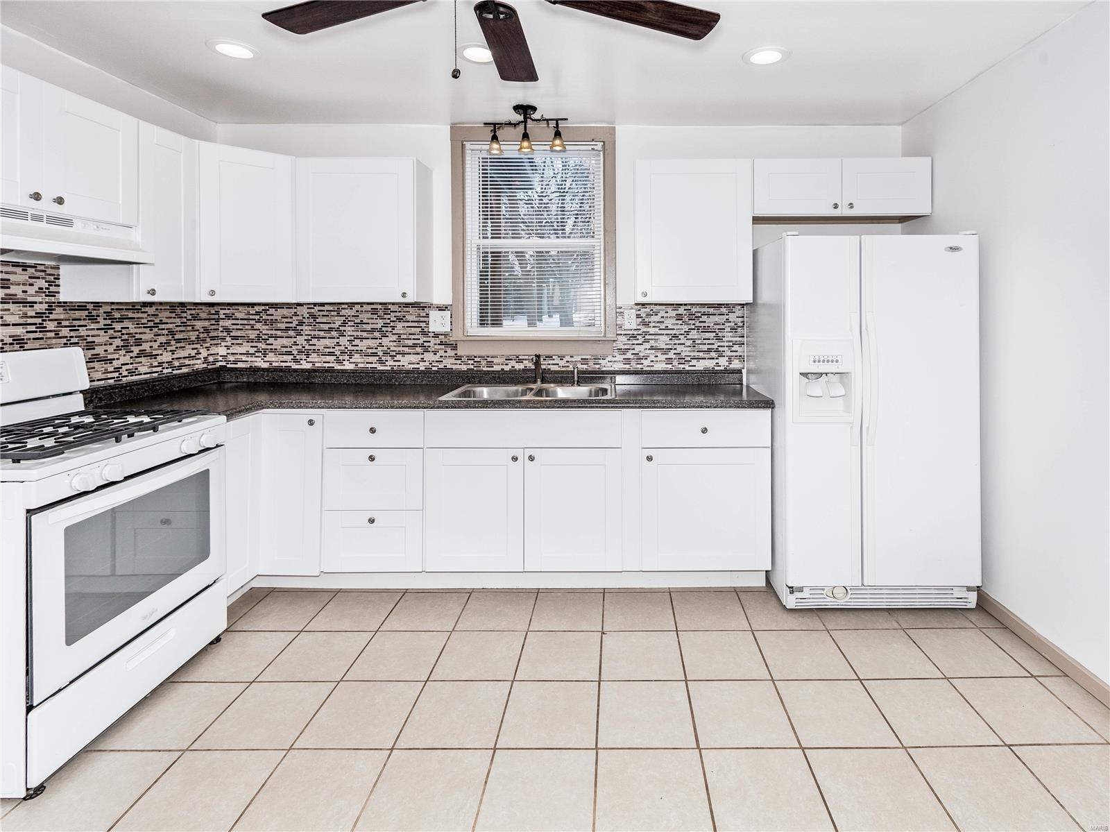 1418 Zschokke Street Highland, IL 62249 - Photo 6 of 20 Gallery Image 6