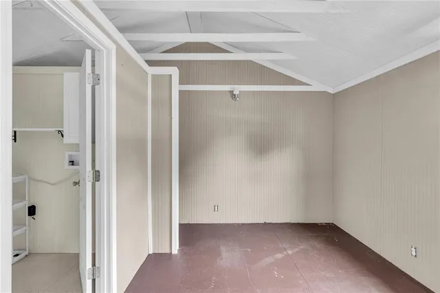 $57,800 | 513 Main Street, Henrietta, MO 64036