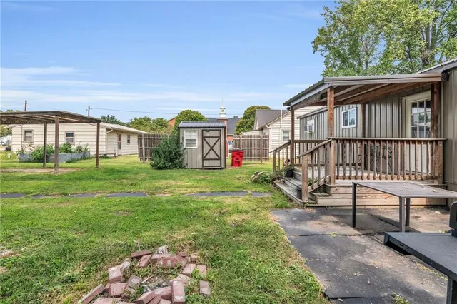 $57,800 | 513 Main Street, Henrietta, MO 64036