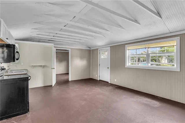 $57,800 | 513 Main Street, Henrietta, MO 64036