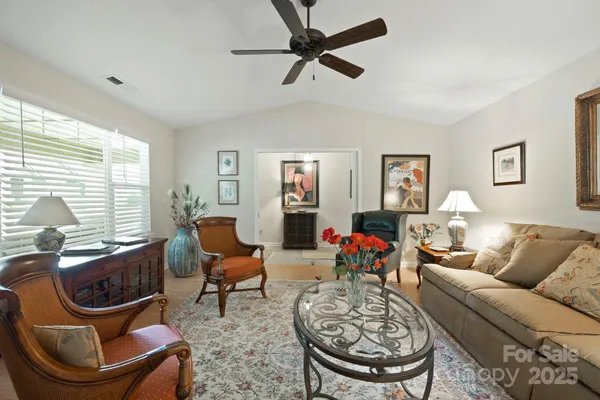 $464,044 | 44 Gray Wolf Lane, Hendersonville, NC 28792
