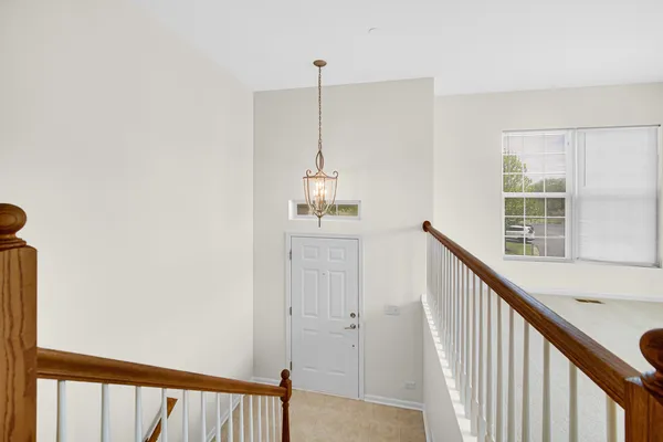 $409,900 | 82 Arcadia Lane, Lake Zurich, IL 60047