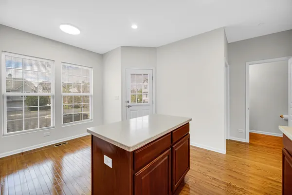$409,900 | 82 Arcadia Lane, Lake Zurich, IL 60047