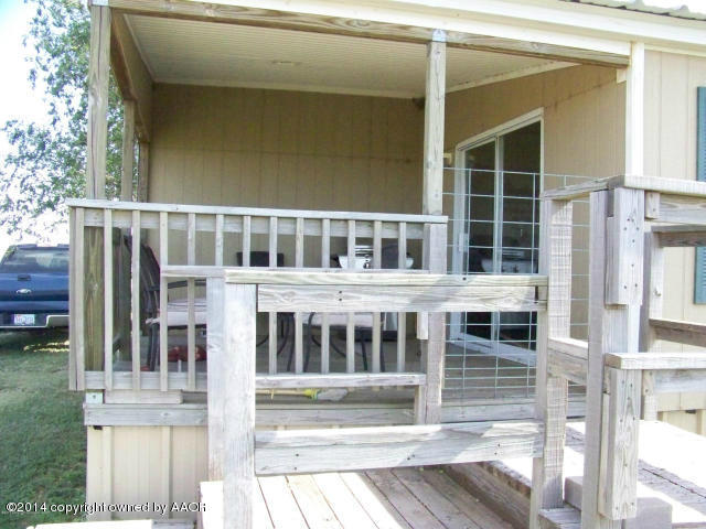 6800 West Dowlen Road Happy, TX 79042 - Photo 4 of 33 6800 Dowlen Covered porch