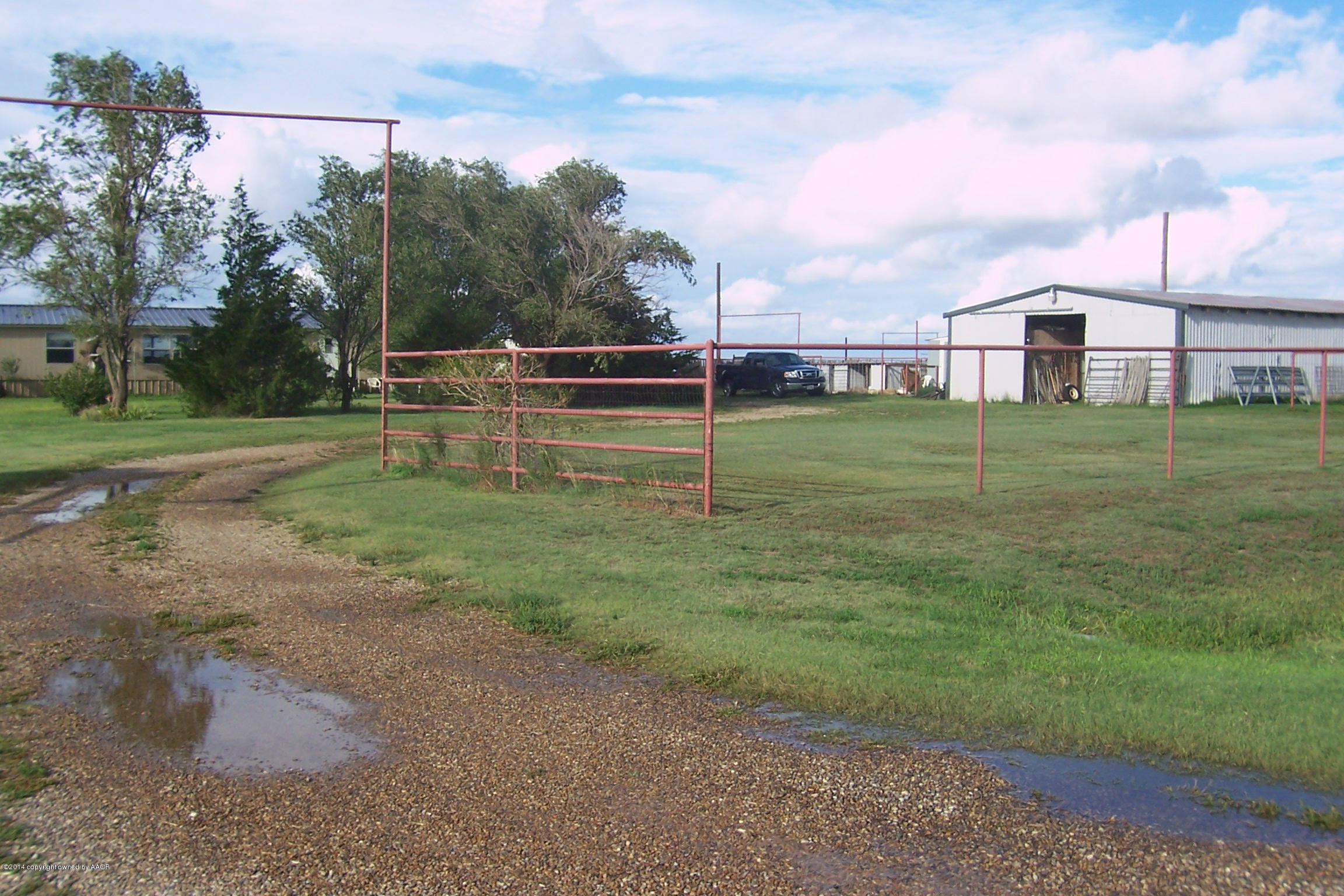 6800 West Dowlen Road Happy, TX 79042 - Photo 6 of 33 6800 Dowlen Road to barn