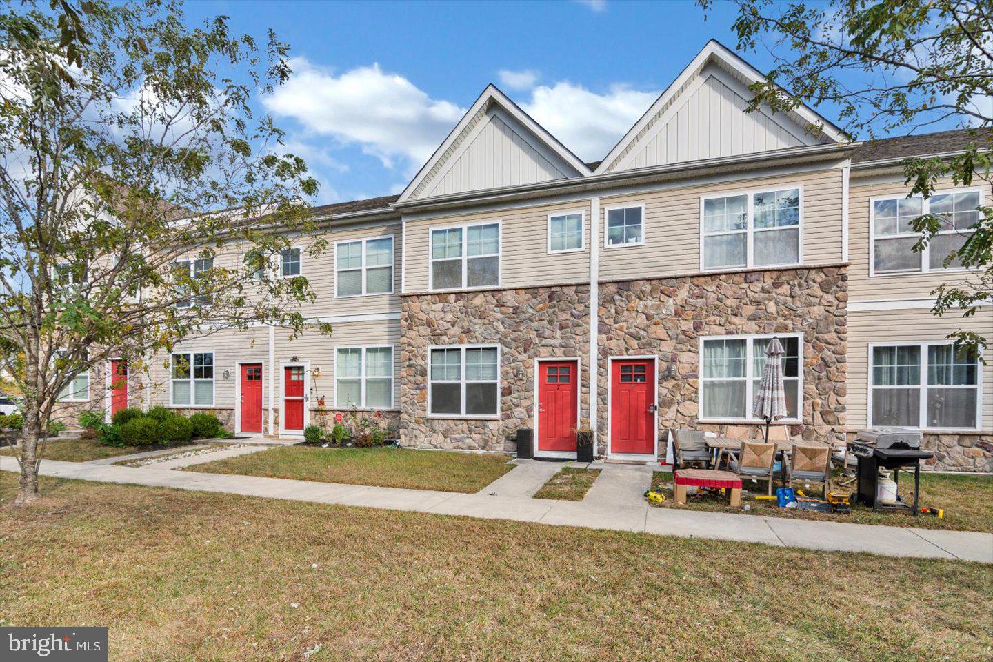 7 Rowand Way East Clementon, NJ 08021 - Photo 3 of 27 Gallery Image 3