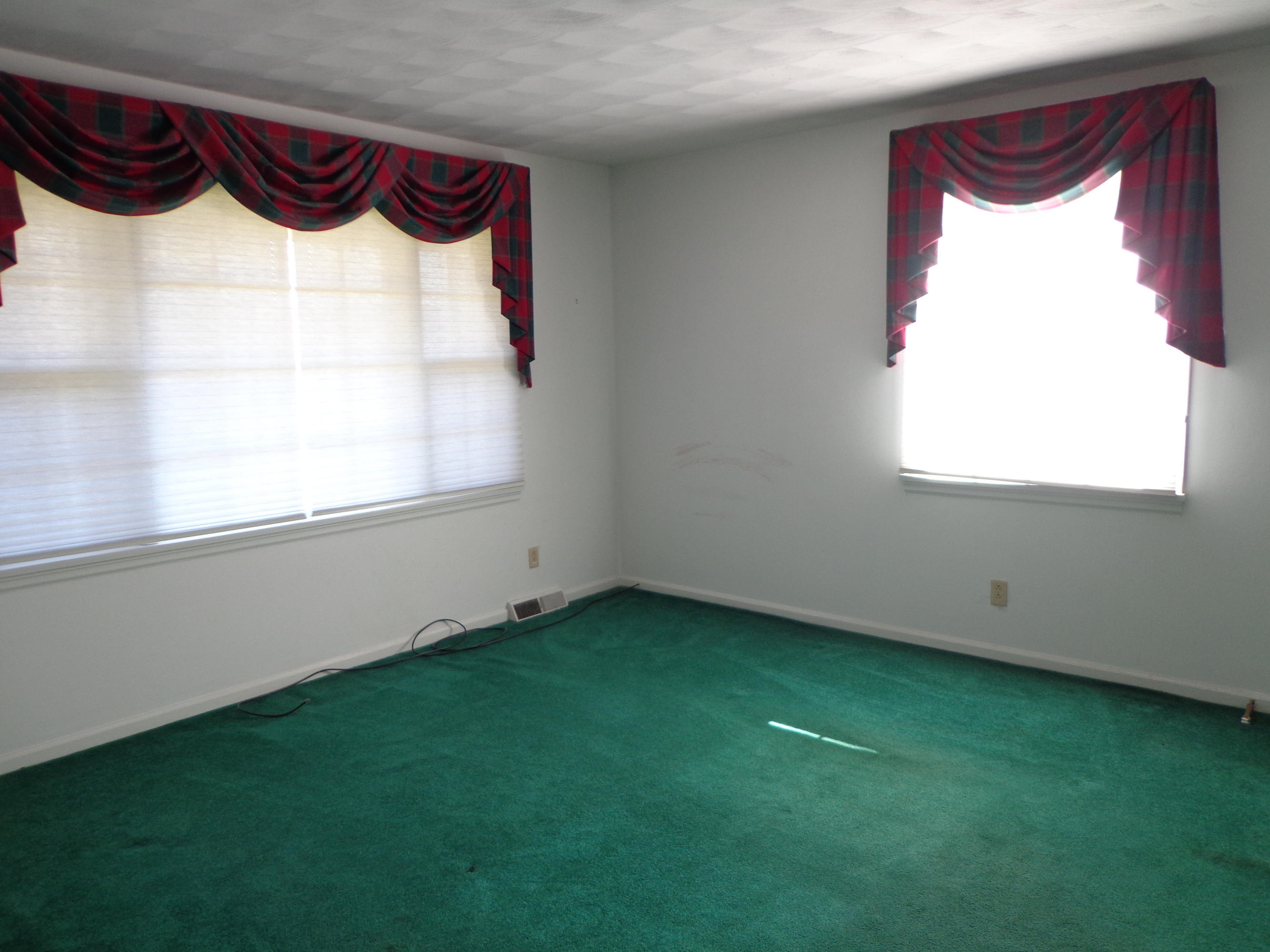 1539 Coral Ridge Road Southwest Roanoke, VA 24018 - Photo 10 of 34 DSC00240