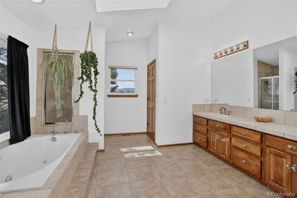 $900,000 | 8864 South Indian Creek Street, Highlands Ranch, CO 80126