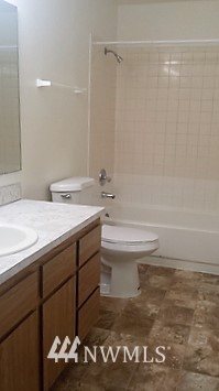 705 Rasmussen Lane Bremerton, WA 98310 - Photo 5 of 11 Gallery Image 5