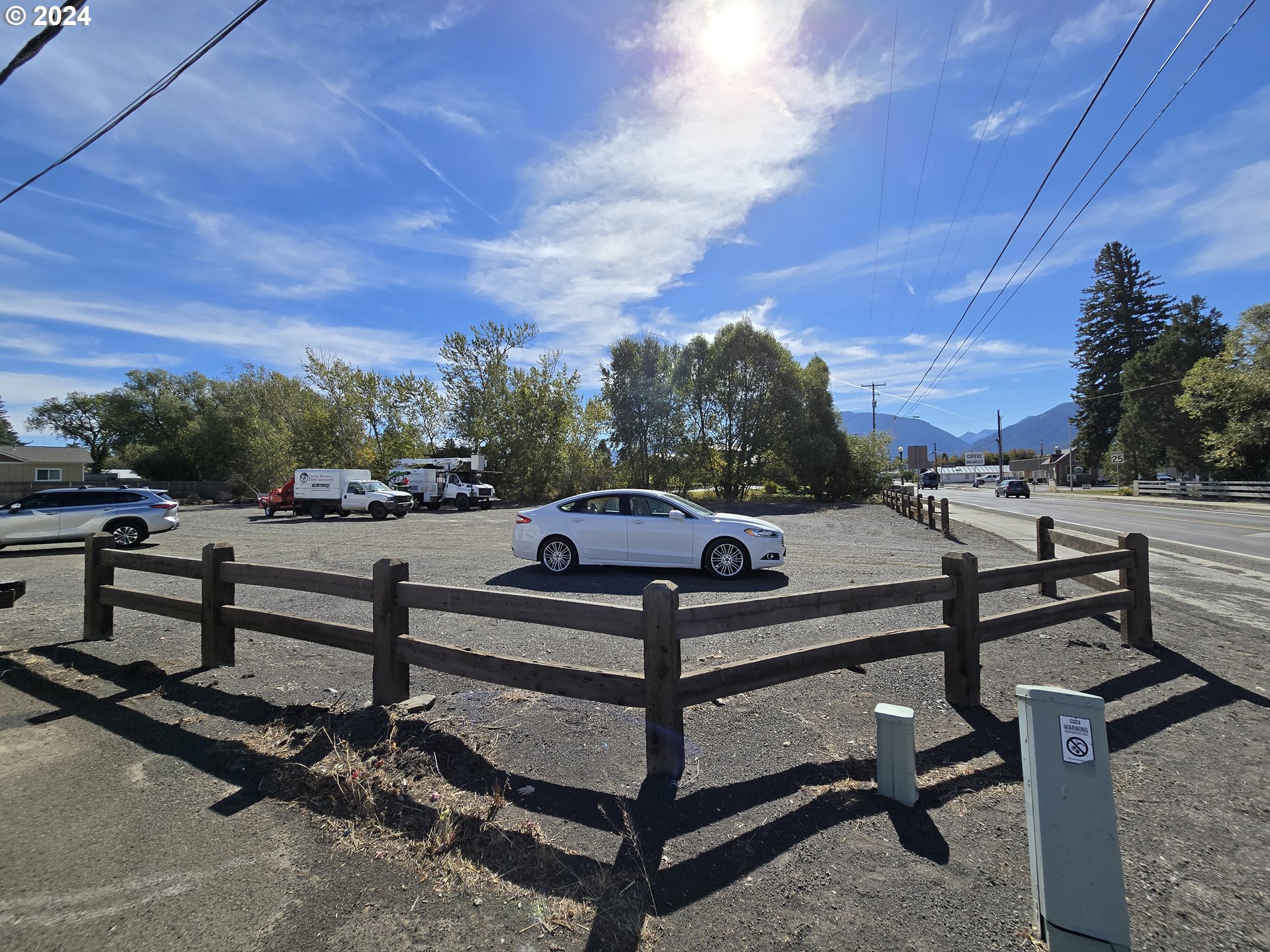0 North River Street Enterprise, OR 97828 - Photo 2 of 8 a view of a terrace with sitting area