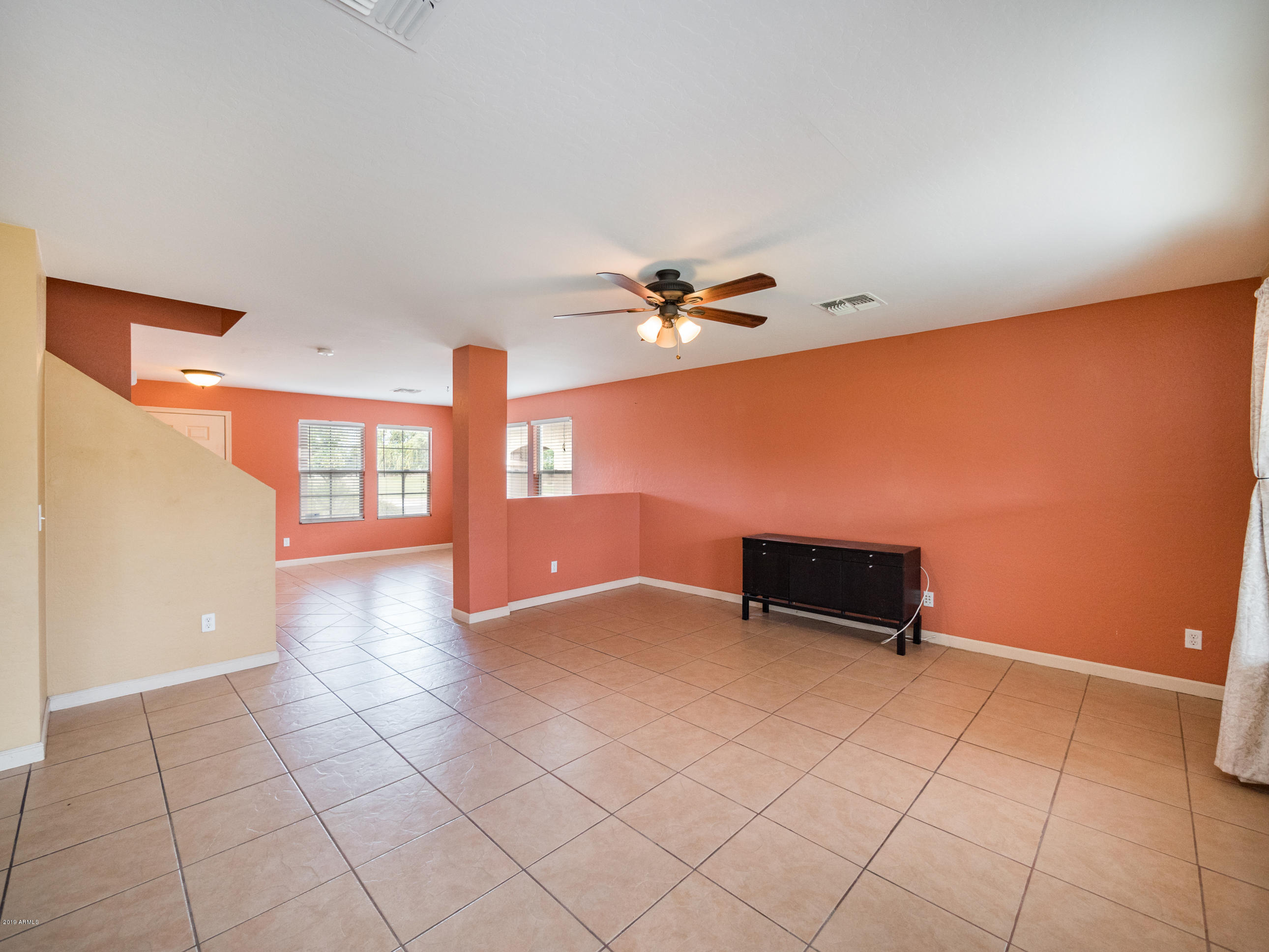 3148 West Carson Road Phoenix, AZ 85041 - Photo 14 of 44 Family Room