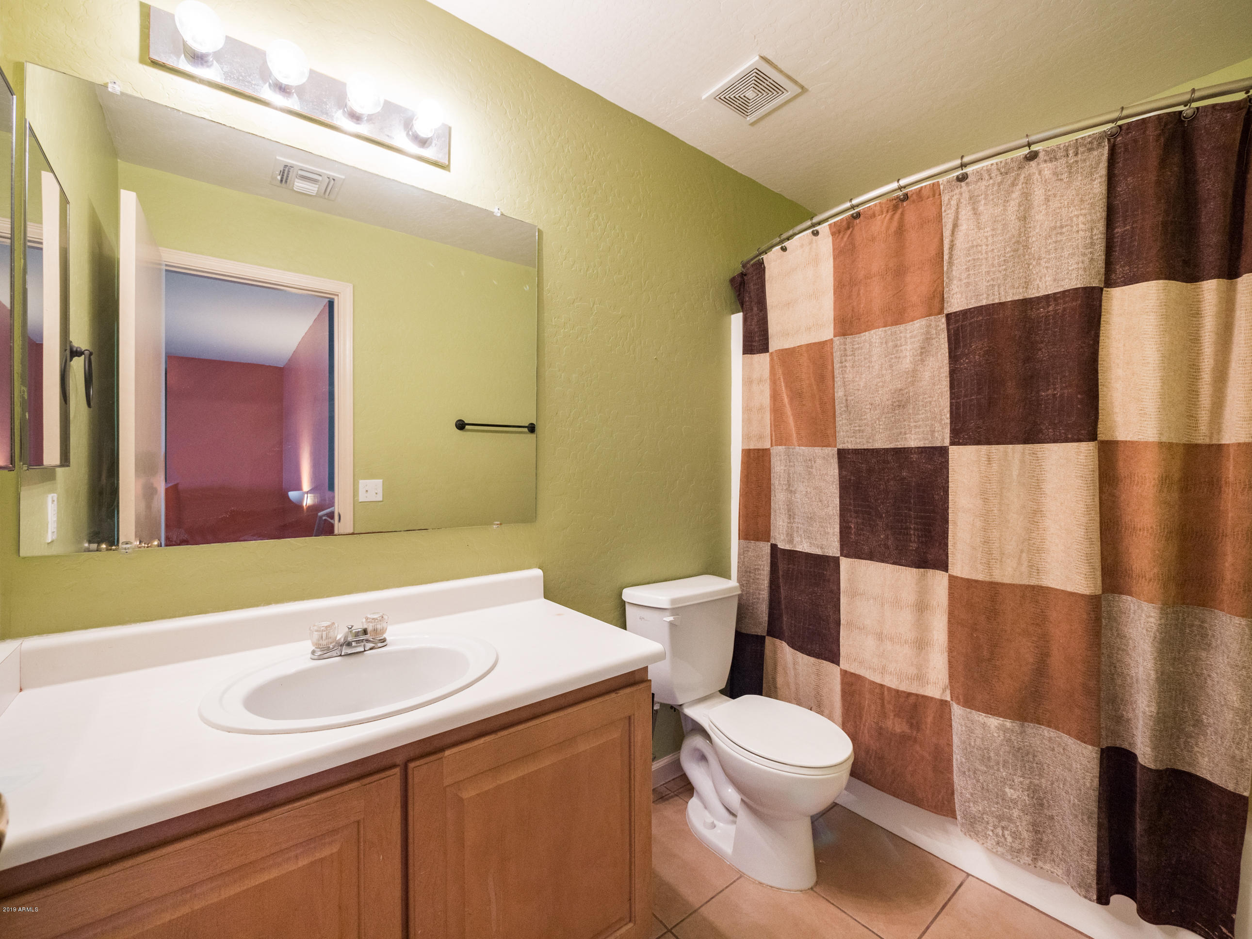 3148 West Carson Road Phoenix, AZ 85041 - Photo 25 of 44 2nd Full Bath