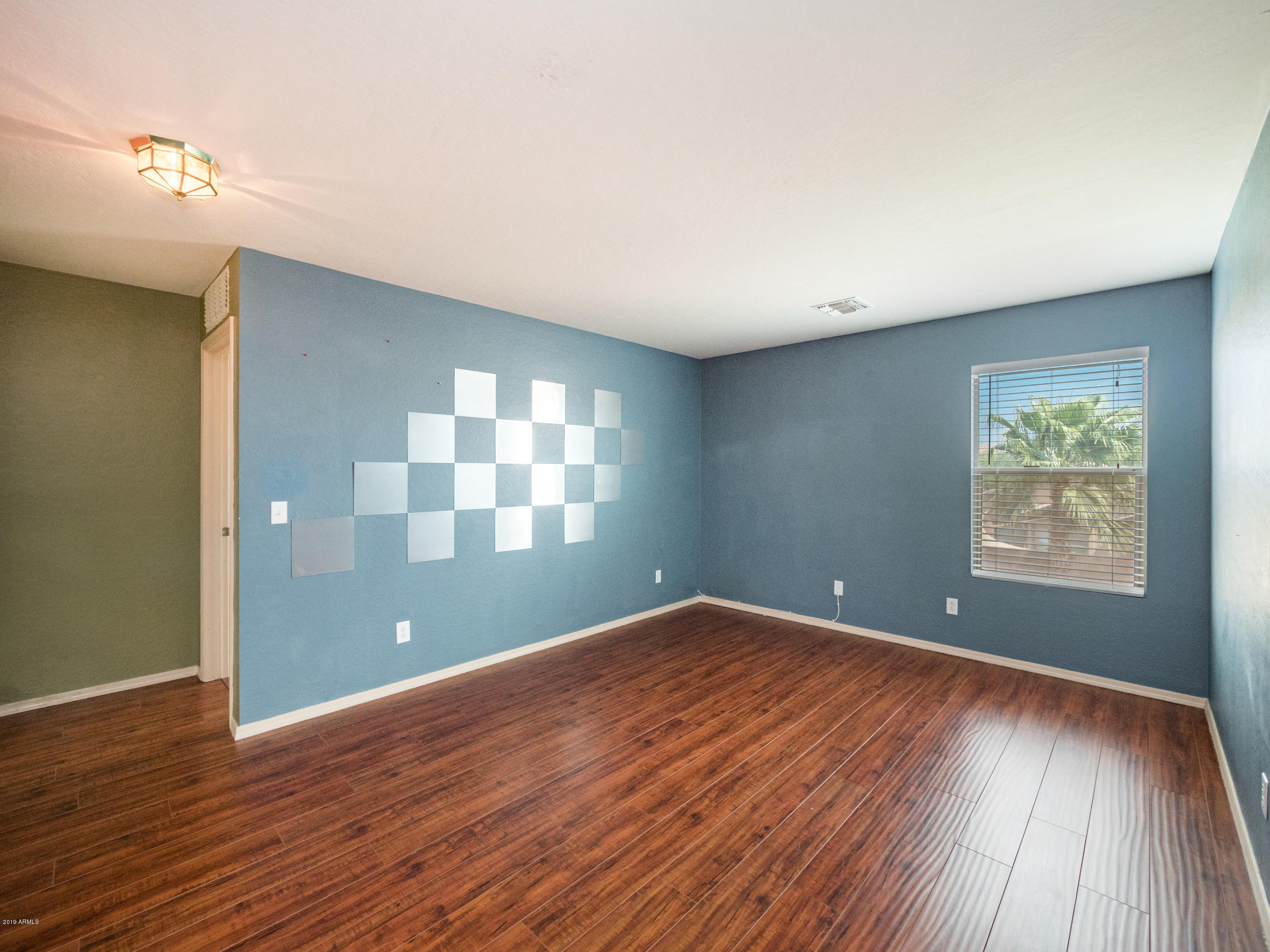 3148 West Carson Road Phoenix, AZ 85041 - Photo 34 of 44 Loft