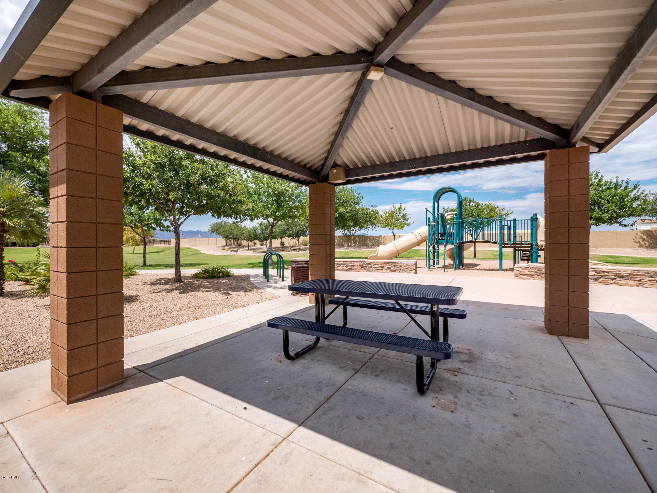 3148 West Carson Road Phoenix, AZ 85041 - Photo 9 of 44 Park Views