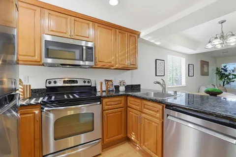 $749,000 | 2040 Main Street, Unit 135, Santa Clara, CA 95050