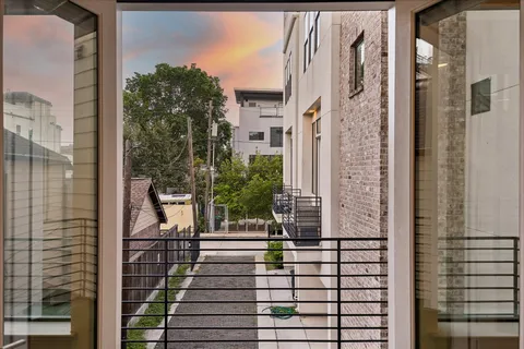 $649,000 | 1012 Robin Street, Houston, TX 77019