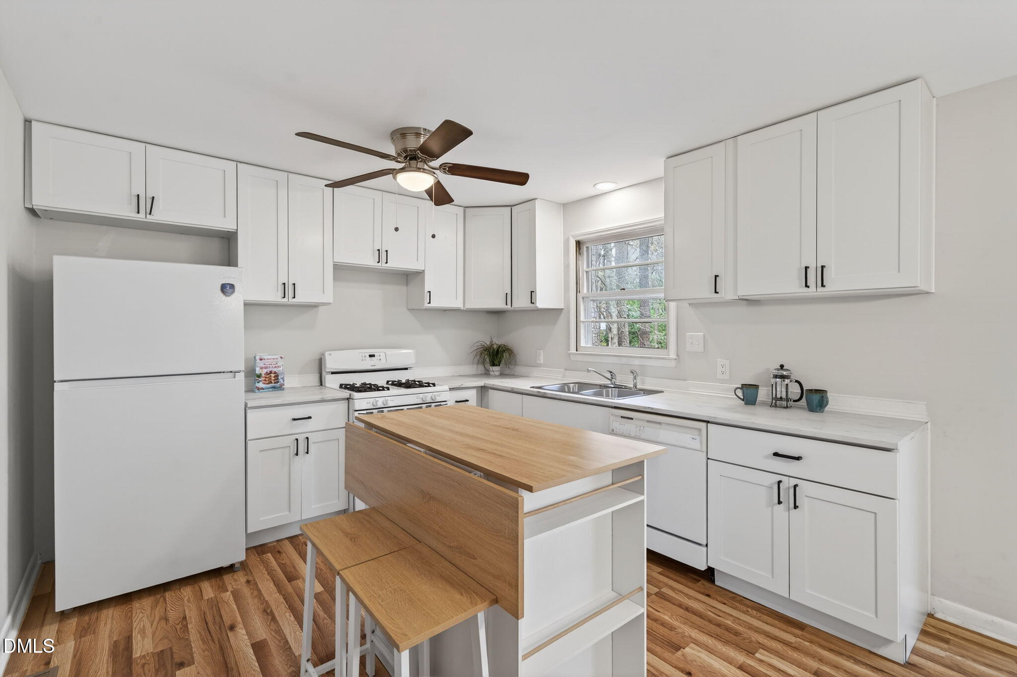 1341 Swallow Drive Raleigh, NC 27606 - Photo 13 of 48 23-web-or-mls-1341 Swallow-21