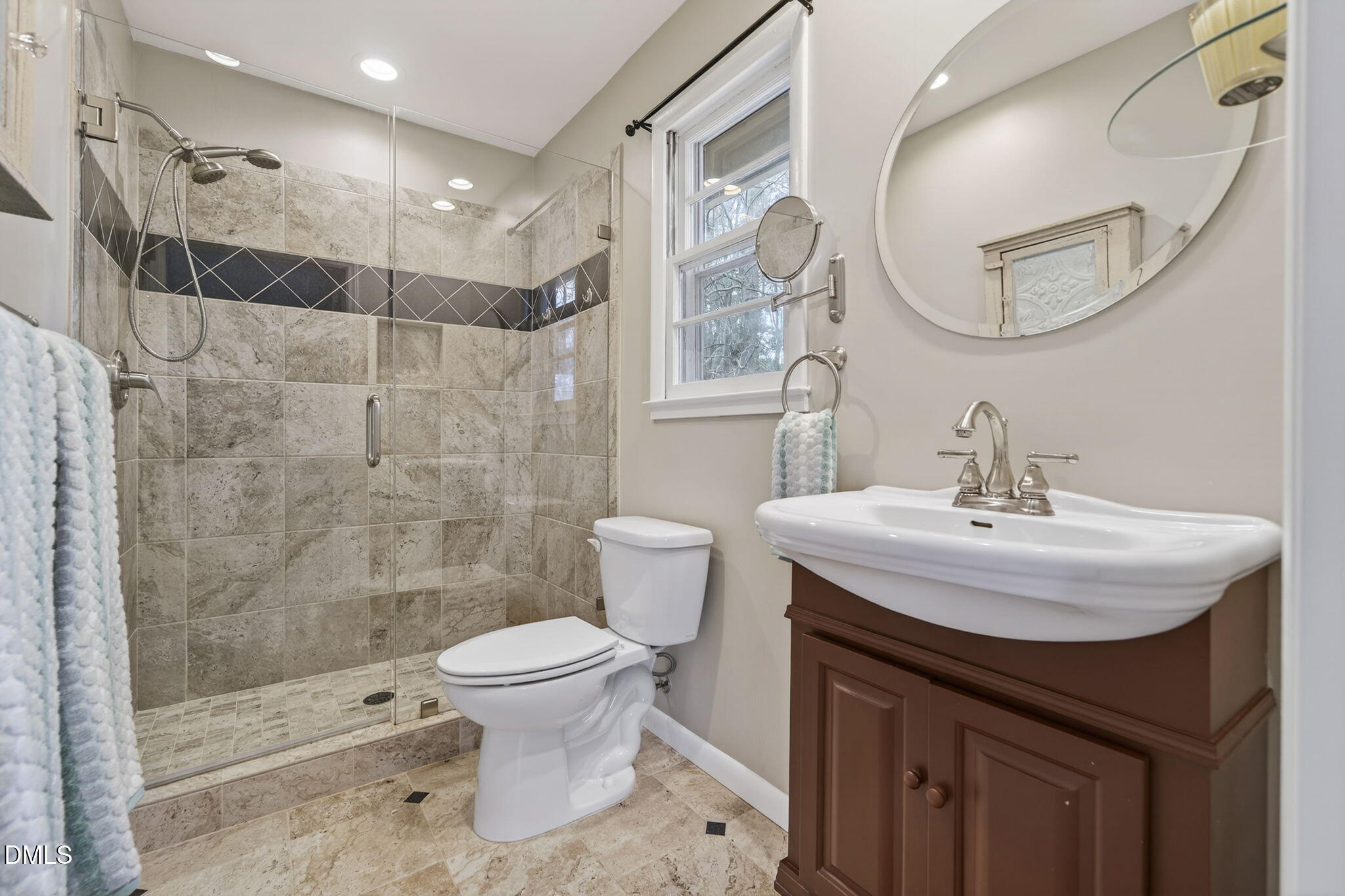 1341 Swallow Drive Raleigh, NC 27606 - Photo 17 of 48 36-web-or-mls-1341 Swallow-34