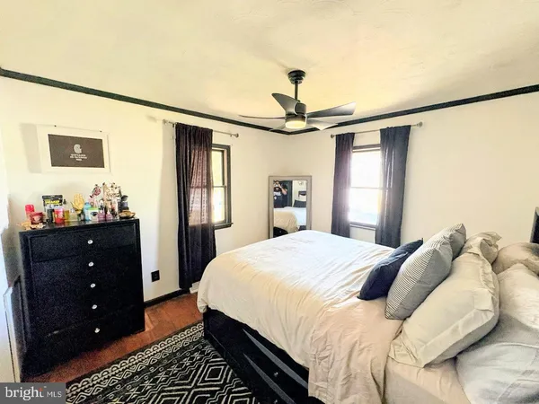 $299,999 | 325 Jefferson Avenue, New Castle, DE 19720