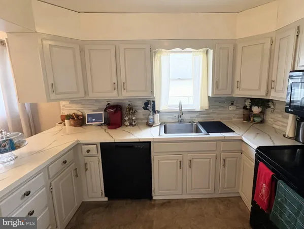 $350,000 | 325 Jefferson Avenue, New Castle, DE 19720