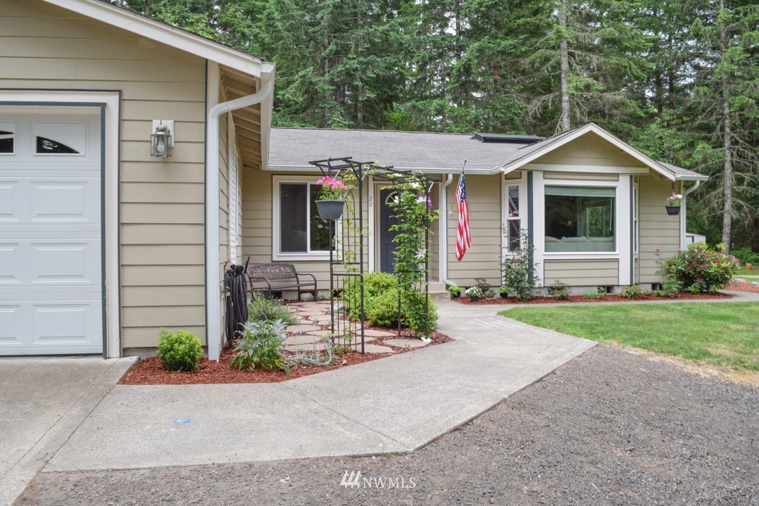 20 East Richardson Road Belfair, WA 98528 - Photo 3 of 40 Gallery Image 3