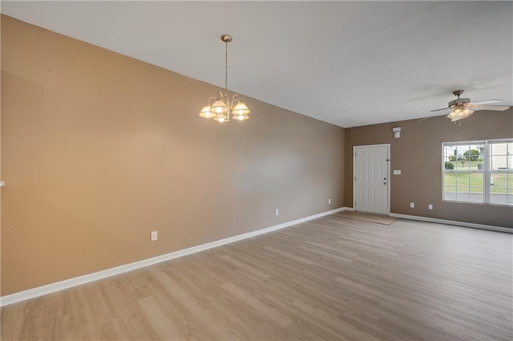4203 Legacy Square Atlanta, GA 30349 - Photo 14 of 35 a view of an empty room with a window