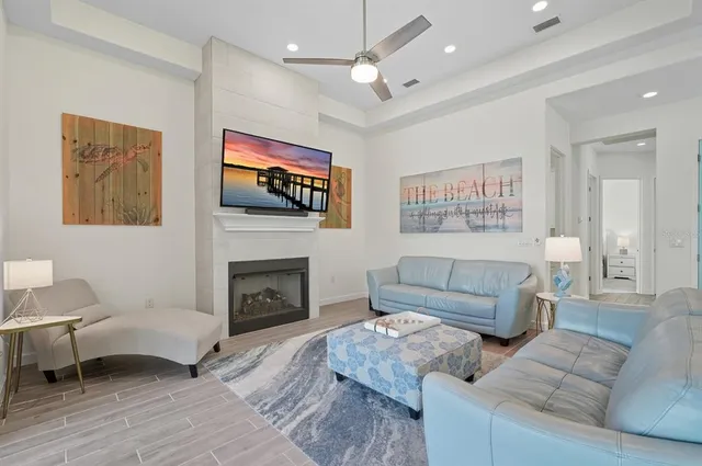 $899,000 | 17 New Leatherwood Drive, Palm Coast, FL 32137