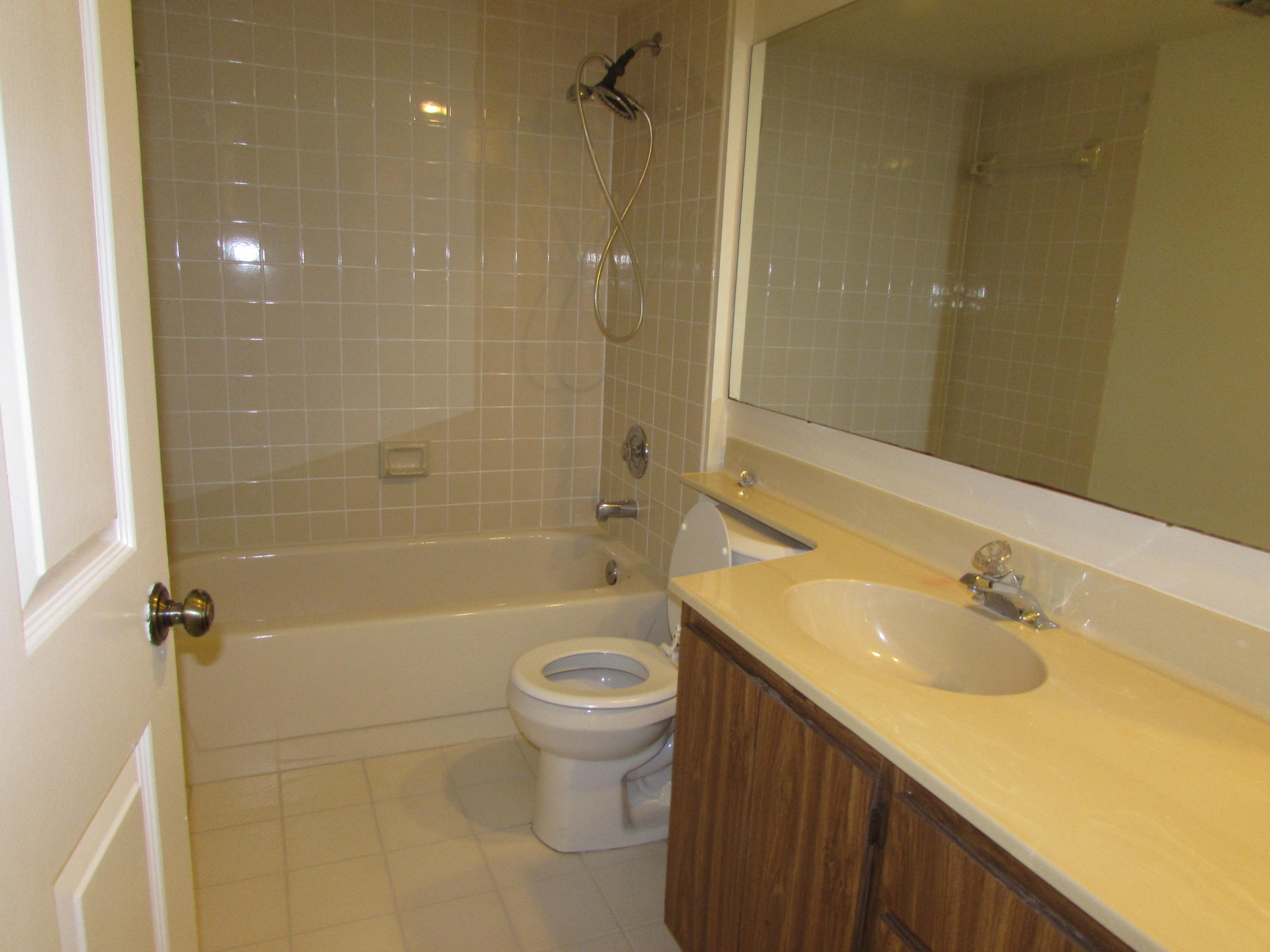 6097 Balboa Circle, Unit 201 Boca Raton, FL 33433 - Photo 10 of 24 IMG_1704