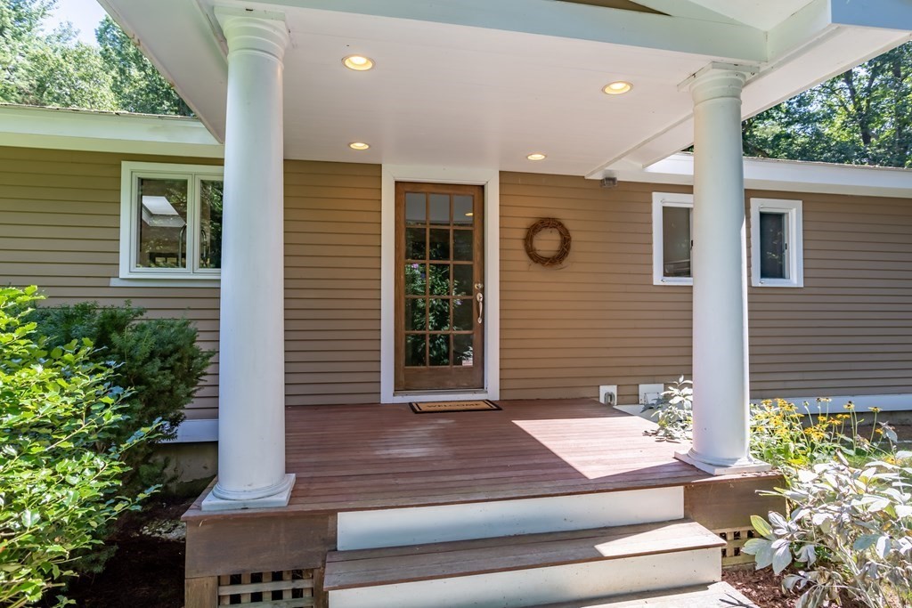 113 Sampson Road Bolton, MA 01740 - Photo 3 of 34