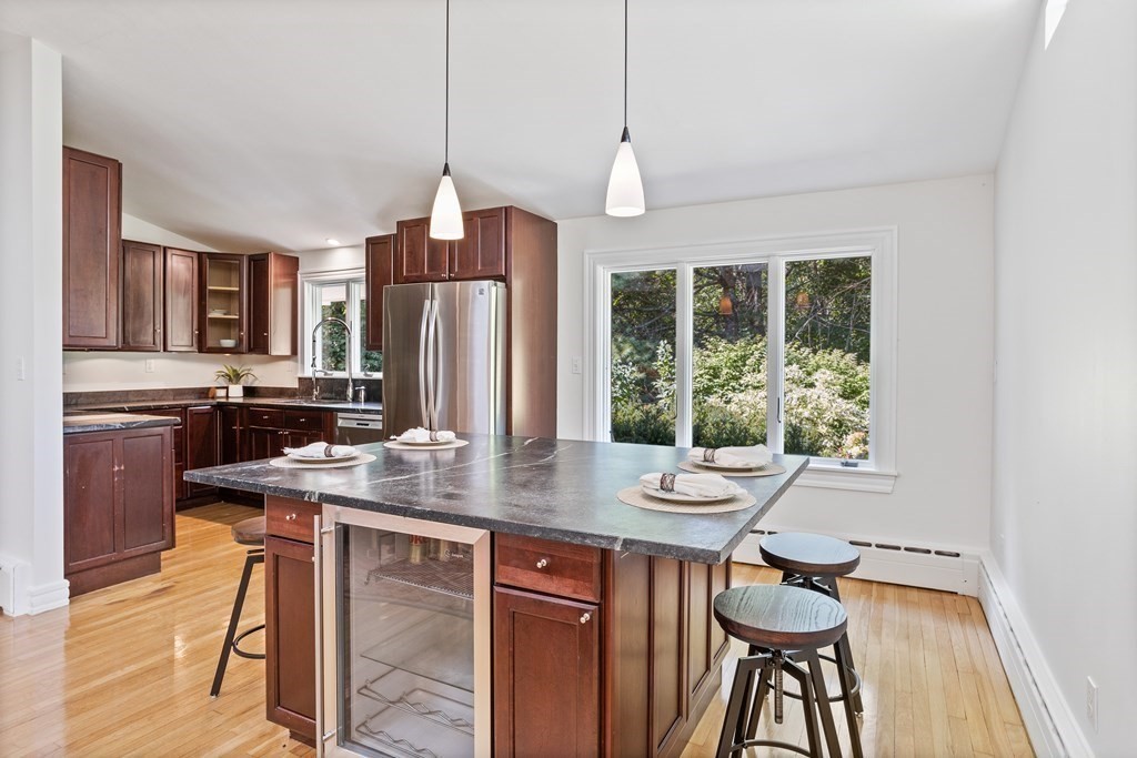 113 Sampson Road Bolton, MA 01740 - Photo 10 of 34