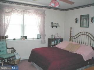2012 Fuller Street Philadelphia, PA 19152 - Photo 5 of 6 Gallery Image 5