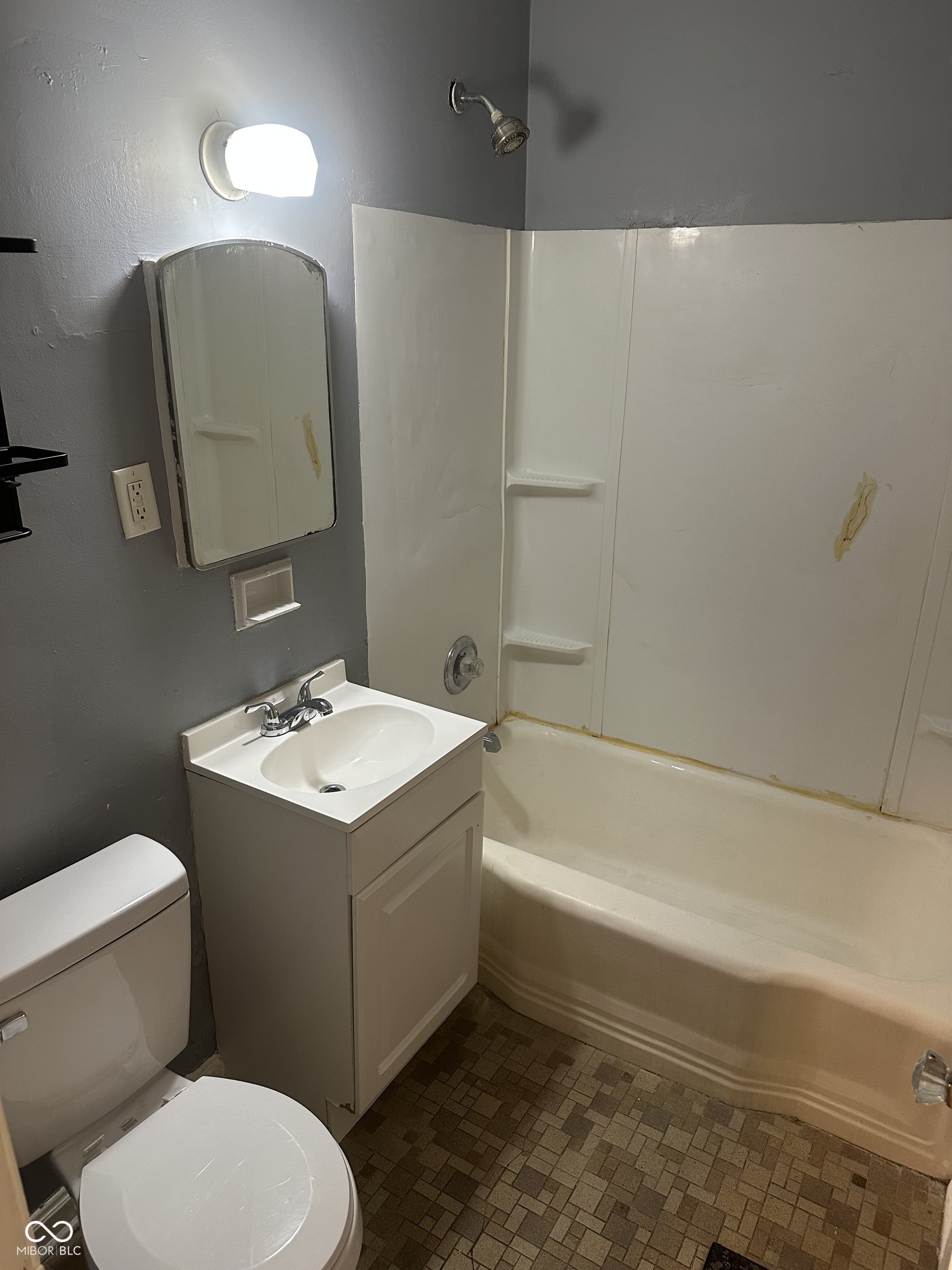 4017-4019 Clarendon Road Indianapolis, IN 46208 - Photo 12 of 26 Gallery Image 12