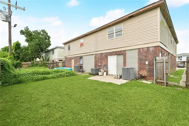 $400,000 | 953 East Monterey Court, Gretna, LA 70056