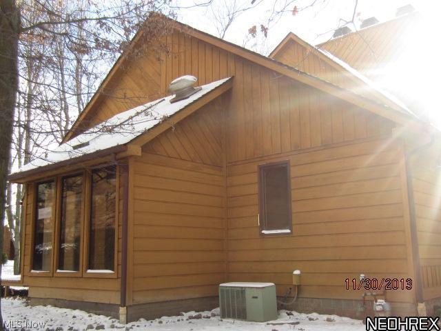 1185 Woodbend Road Ravenna, OH 44266 - Photo 3 of 22 Side 2