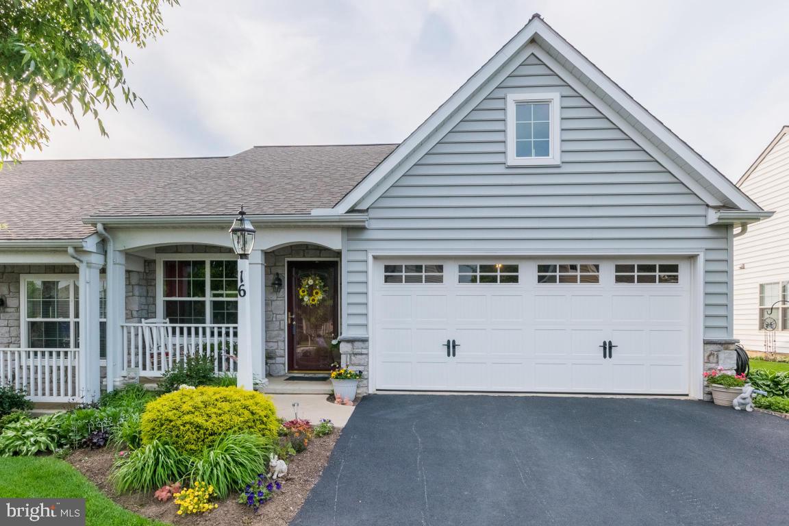 16 Waterleaf Road Lancaster, PA 17603 - Photo 3 of 26