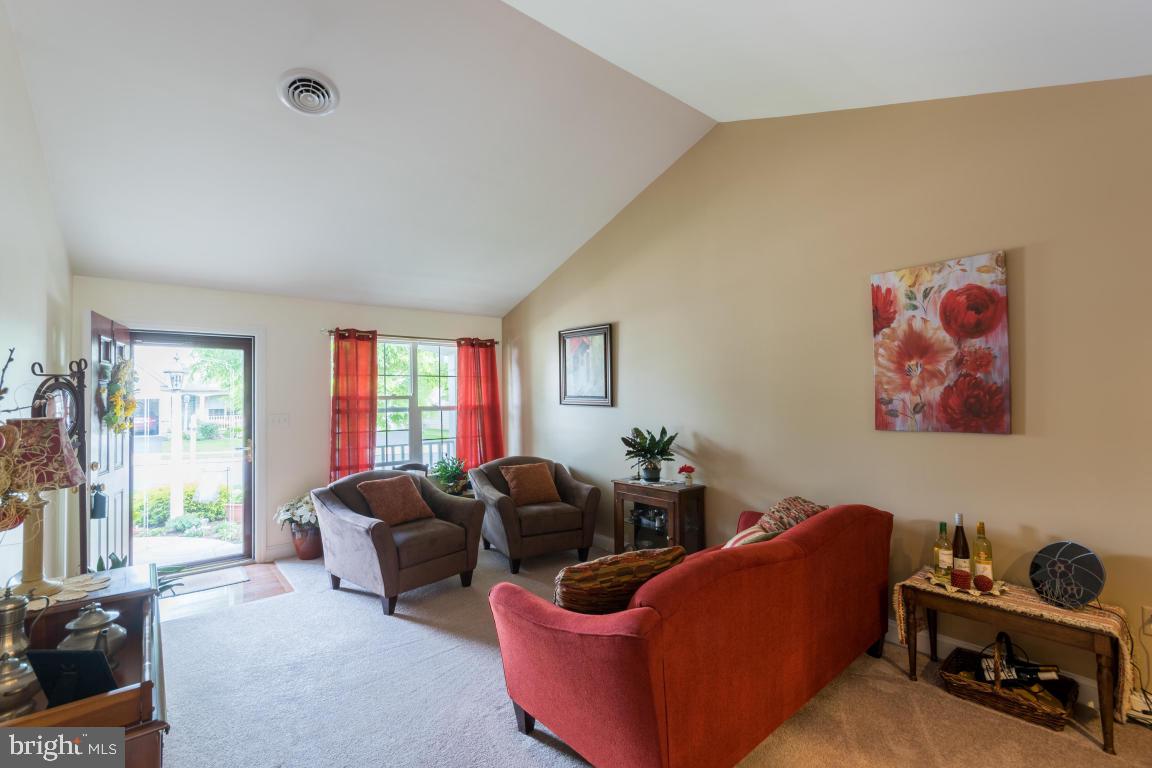 16 Waterleaf Road Lancaster, PA 17603 - Photo 5 of 26