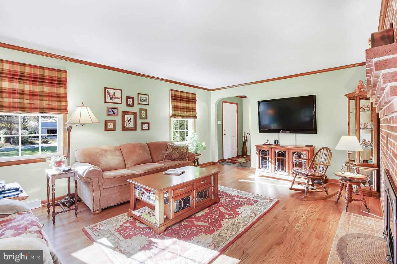 18169 Ridge Meadow Road Stewartstown, PA 17363 - Photo 4 of 34 Gallery Image 4