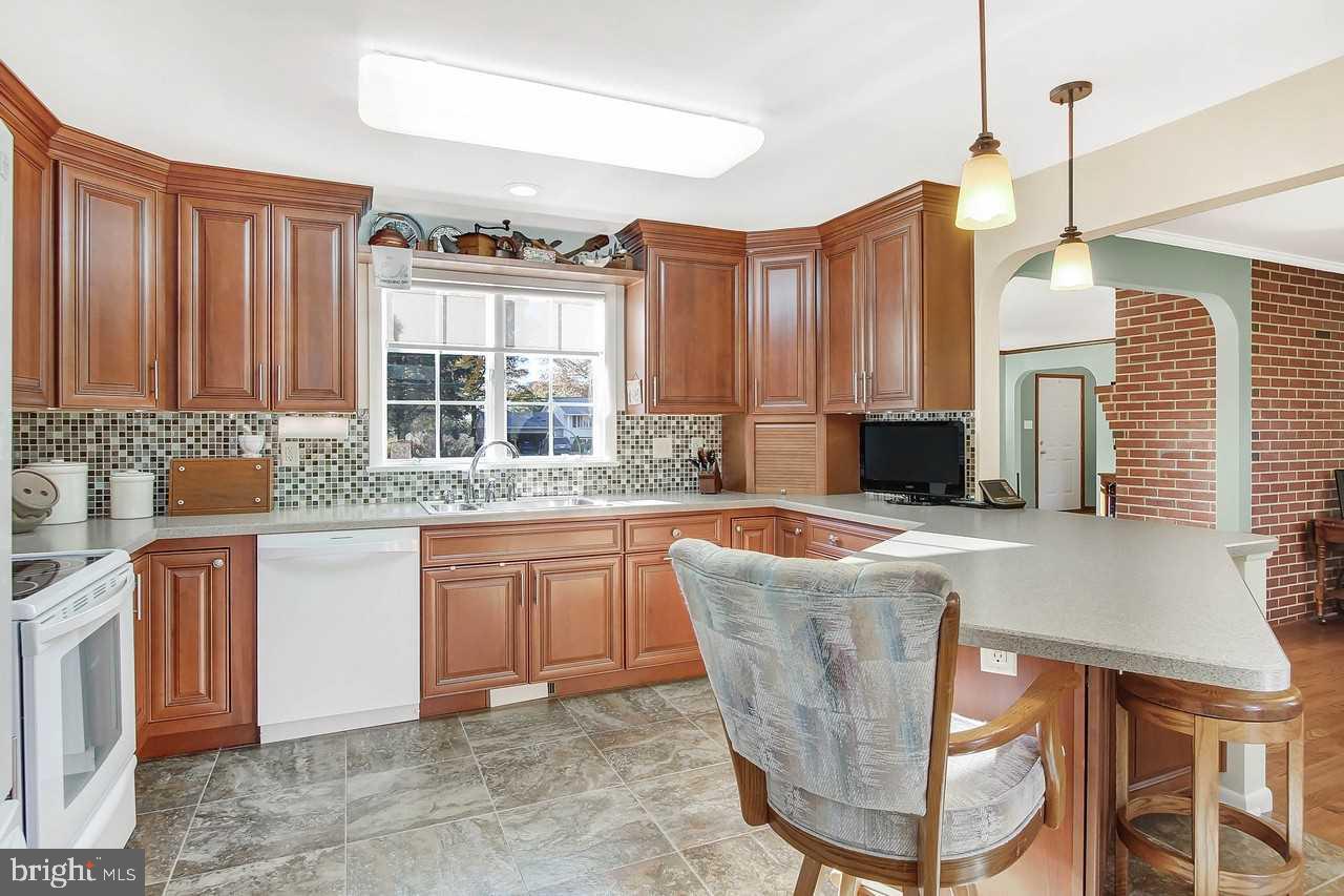 18169 Ridge Meadow Road Stewartstown, PA 17363 - Photo 6 of 34 Gallery Image 6