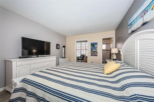 $280,000 | 3010 59th Street South, Unit 302, Gulfport, FL 33707