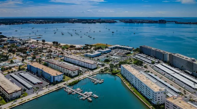 $280,000 | 3010 59th Street South, Unit 302, Gulfport, FL 33707