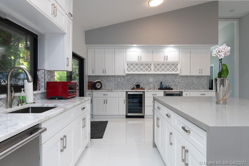 576 Sandpiper Way Boca Raton, FL 33431 - Photo 14 of 32