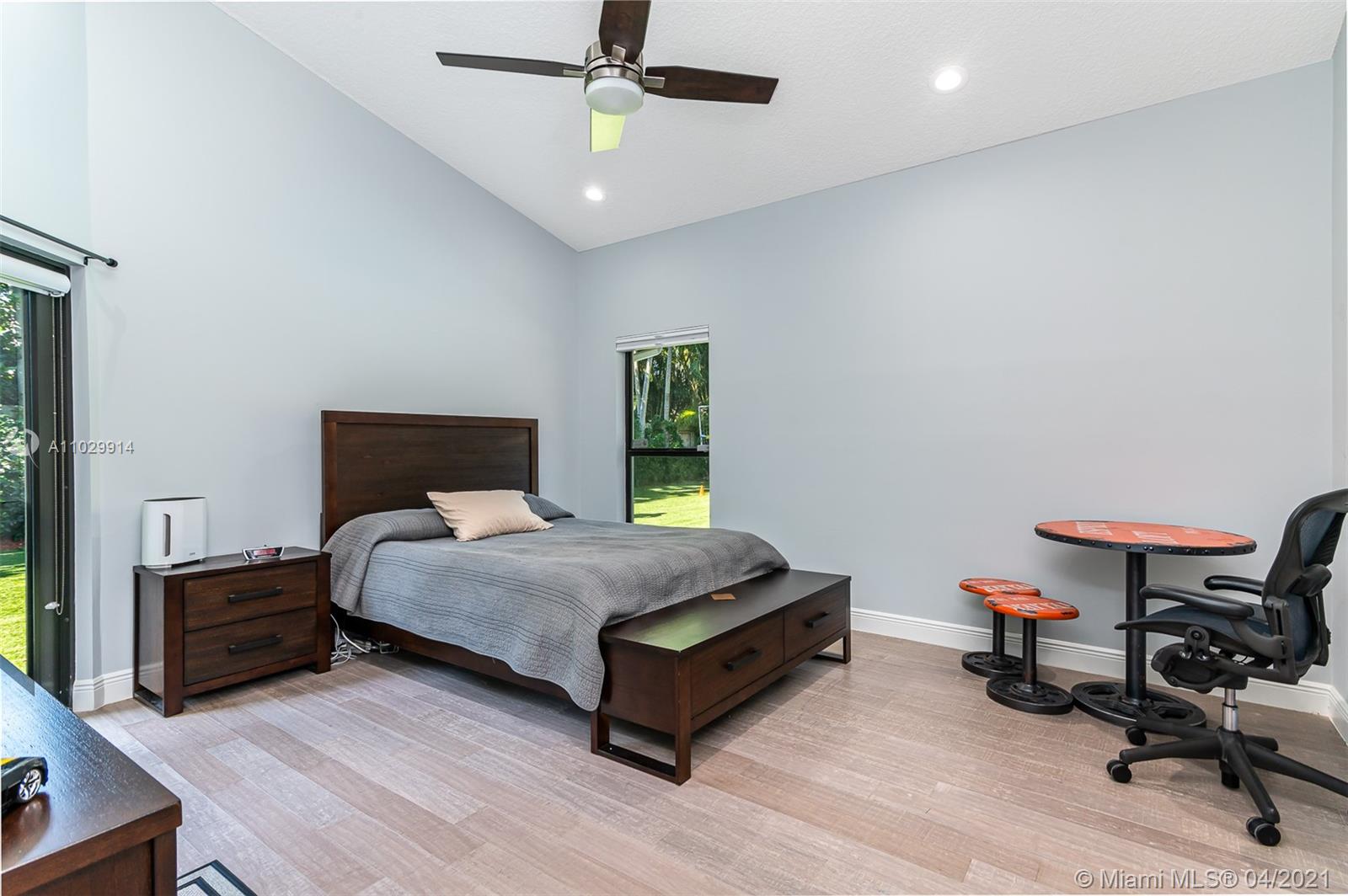 576 Sandpiper Way Boca Raton, FL 33431 - Photo 19 of 32