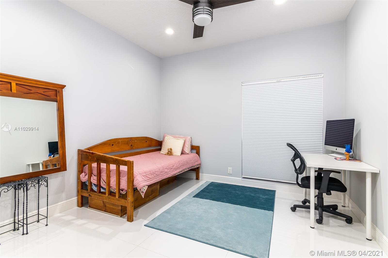 576 Sandpiper Way Boca Raton, FL 33431 - Photo 25 of 32