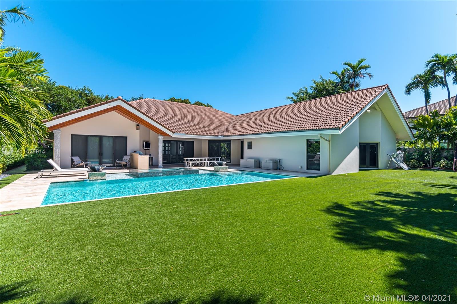576 Sandpiper Way Boca Raton, FL 33431 - Photo 5 of 32