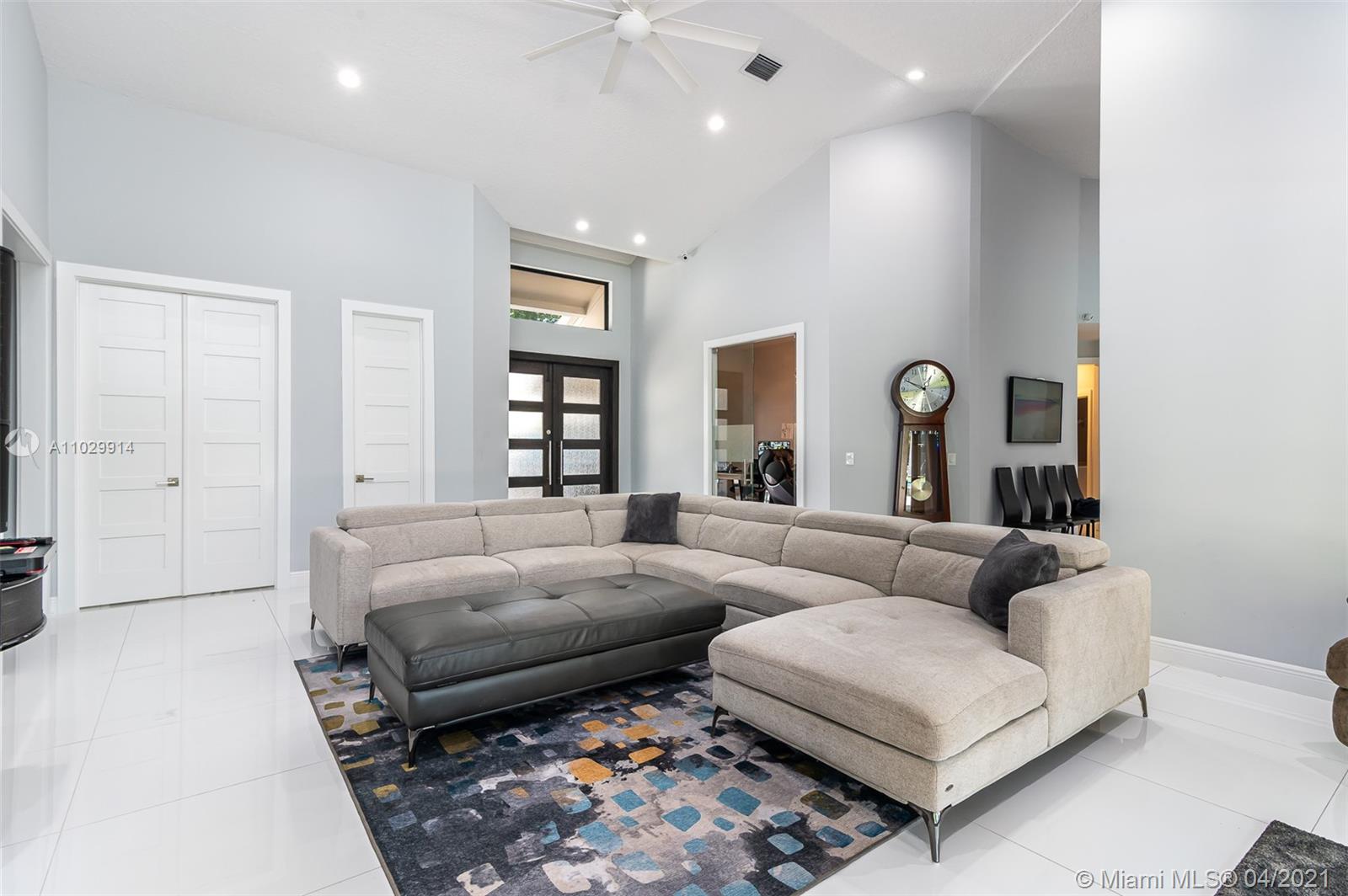 576 Sandpiper Way Boca Raton, FL 33431 - Photo 8 of 32