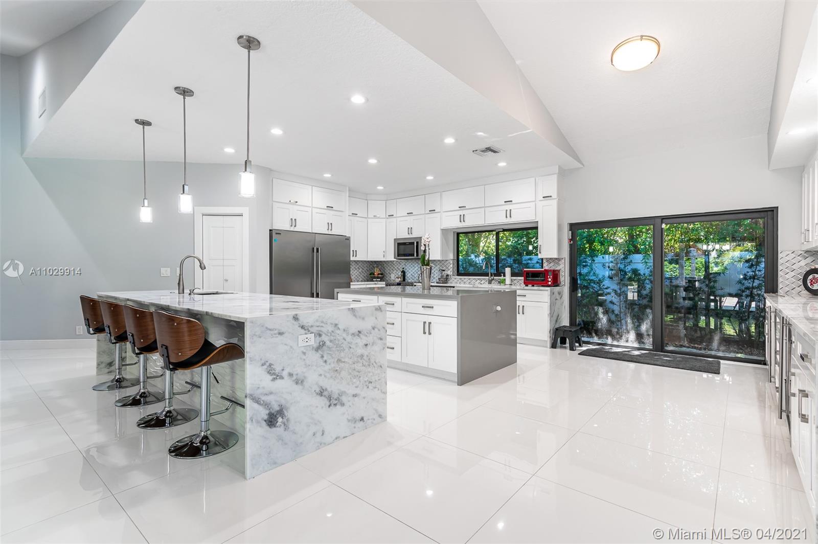576 Sandpiper Way Boca Raton, FL 33431 - Photo 10 of 32