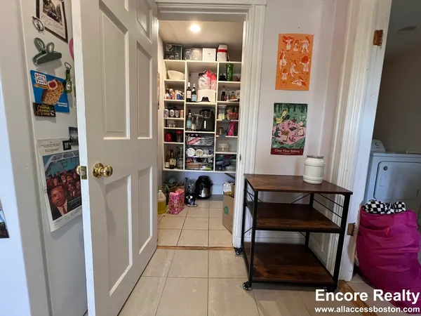 $6,750 | 9 Kenwood Street, Unit 1, Brookline, MA 02446