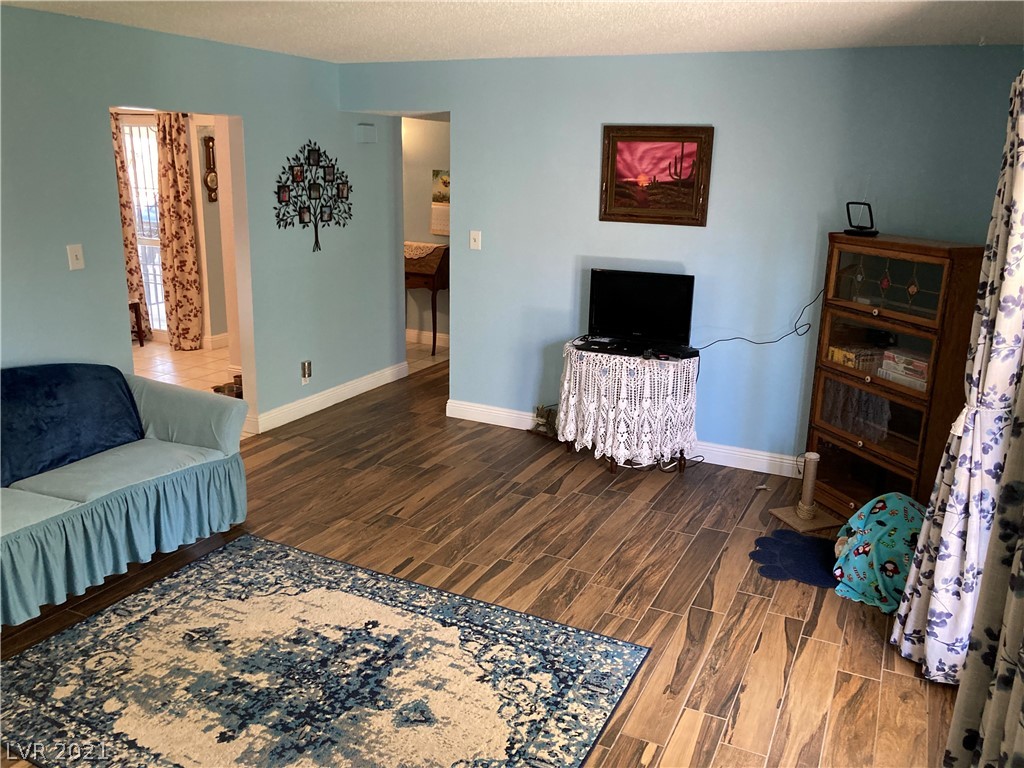 237 Bahama Road Las Vegas, NV 89145 - Photo 15 of 42 Gallery Image 15